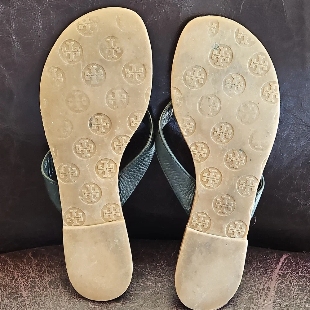 Tory Burch Black Leather/Gold Logo Thong Sandals, WELL Loved, Size 7